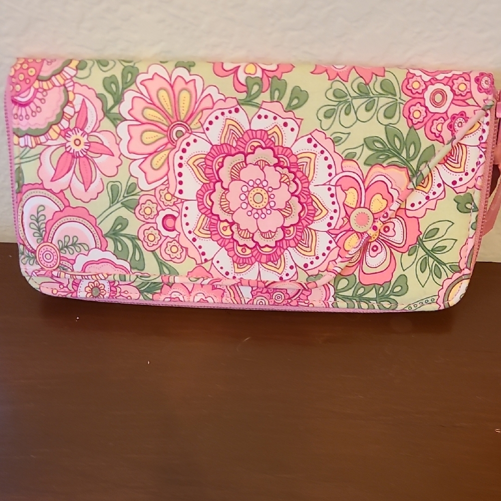 Vera Bradley Floral Pink Wallet New Without Tags